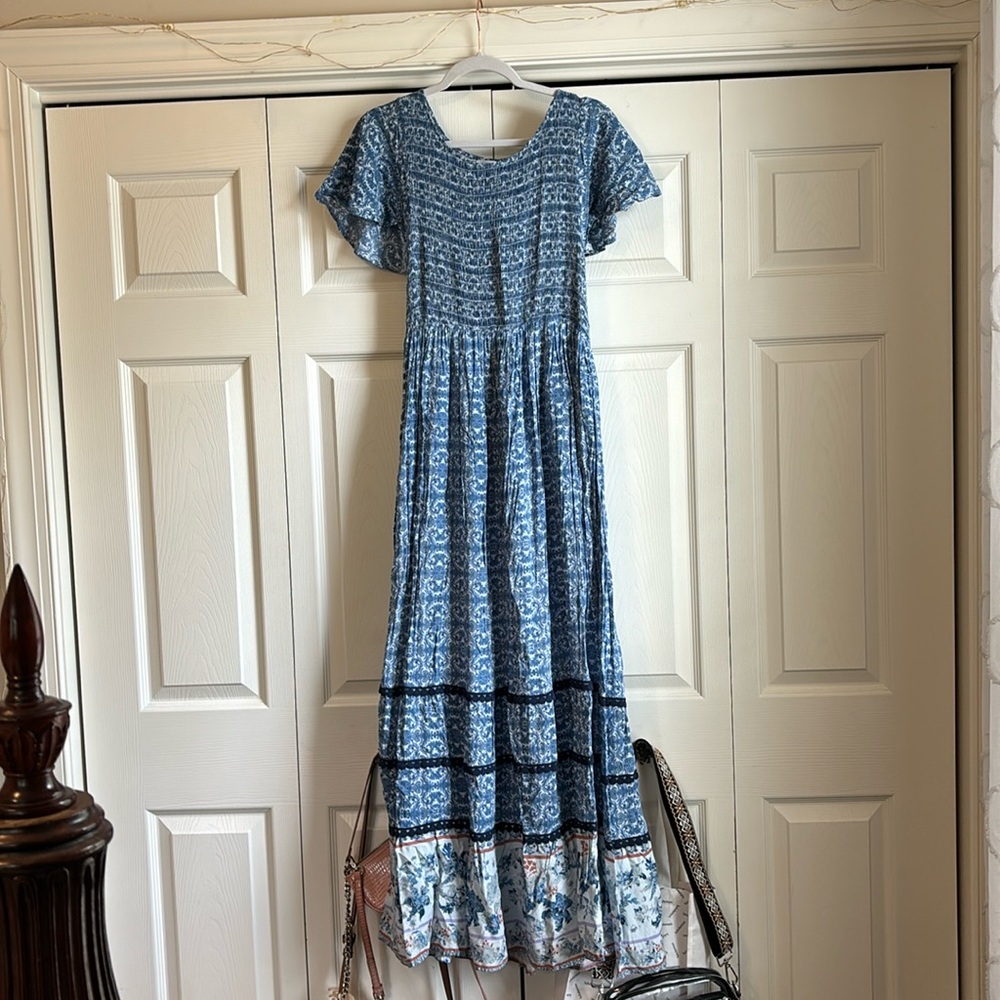 colorful sundress!